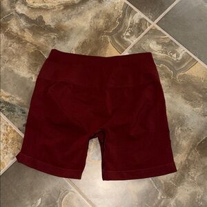 Alphalete amplify contour shorts